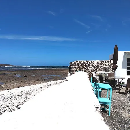 Beachfront Two Bedrooms House Casa Toral 펜션 Majanicho