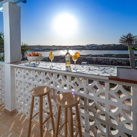 Ferienhaus Beachfront Two Bedrooms House Casa Toral Majanicho