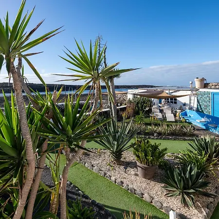 Beachfront Two Bedrooms House Casa Toral 펜션 *