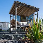 Feriehus Beachfront Two Bedrooms House Casa Toral *