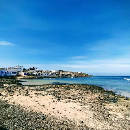 Semesterbostad Beachfront Two Bedrooms House Casa Toral Majanicho