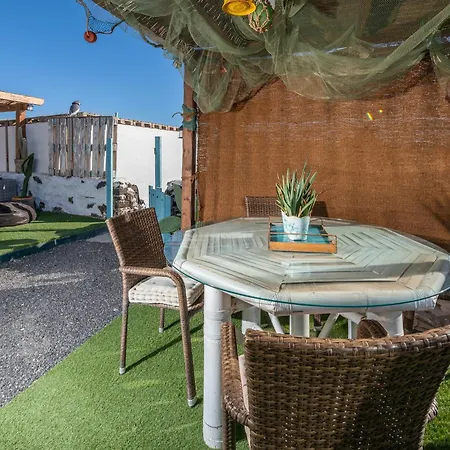 Nyaraló Beachfront Two Bedrooms House Casa Toral